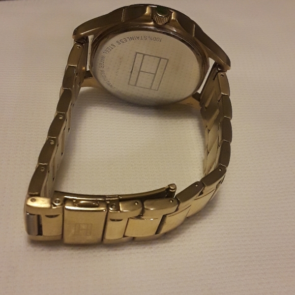 Watch - Picture 2 of 3